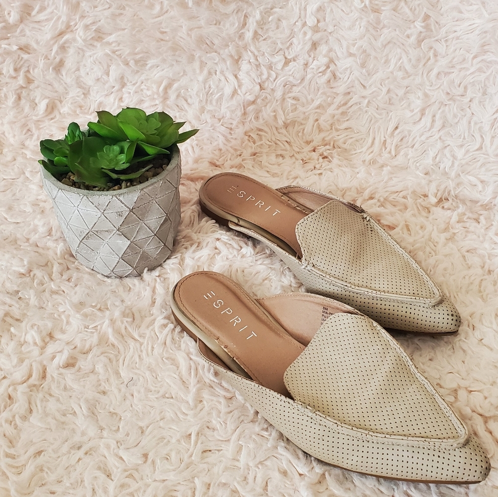 🌿 Esprit Pointy Toe Mules